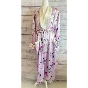 VICTORIA SECRETS SATINY FLORAL WOMENS ROBE PURPLE FLORAL SIZE M/L